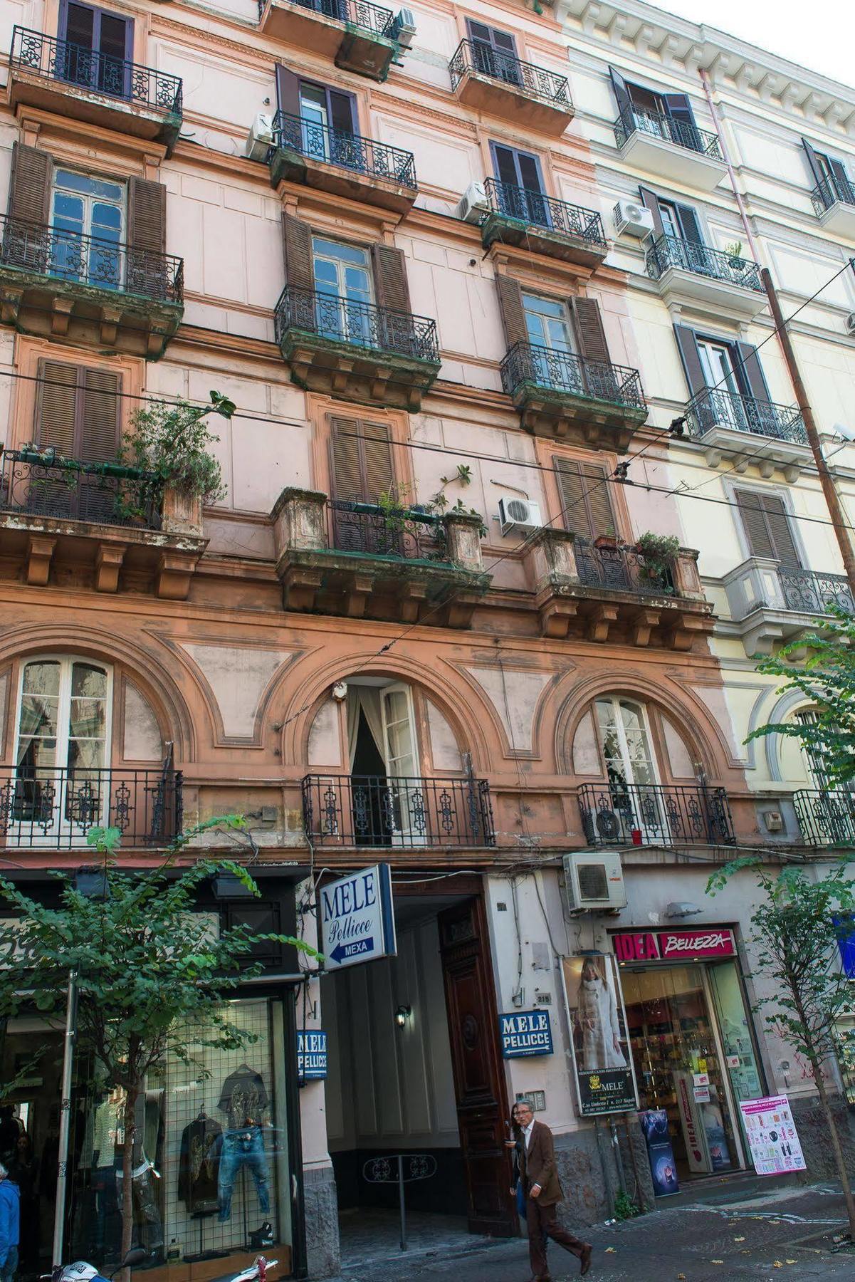 Napoli'S Gold Hotel Kültér fotó
